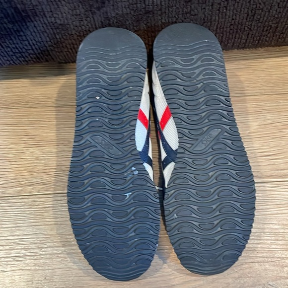 ASICS red, white & blue sneaker - Picture 6 of 8